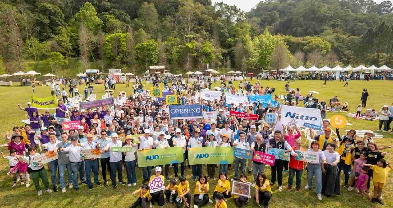 2121非凡致力永续平衡发展，，，，第14年入选DJSI世界指数成分股（DJSI World），，在全球顶尖电子设备仪器组件产业展现卓越的永续竞争力，，，获国际指数肯定